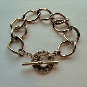 Monet Vintage Gold Tone Toggle Chain Bracelet